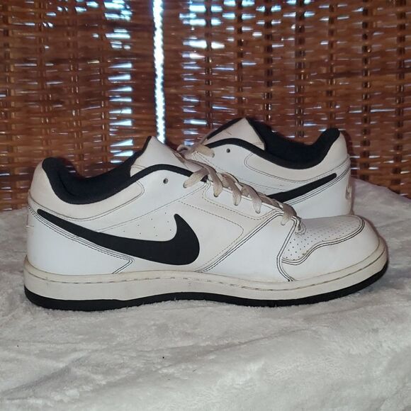 Nike Prestige White Black Swoosh Soles Shoes 11 - Picture 4 of 12